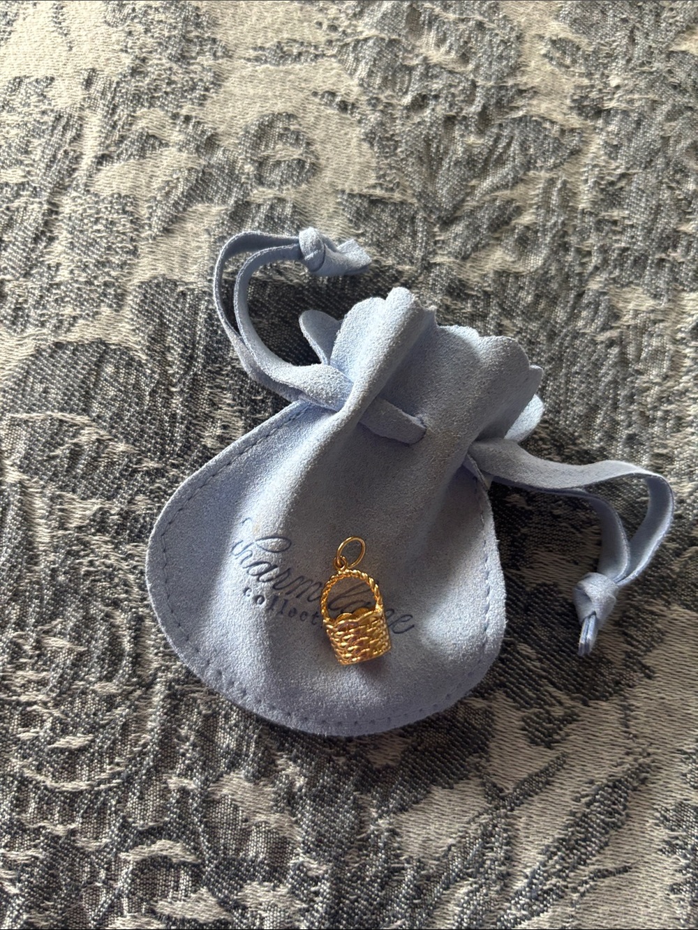 Charm Lane Collection Tuckie basket charm